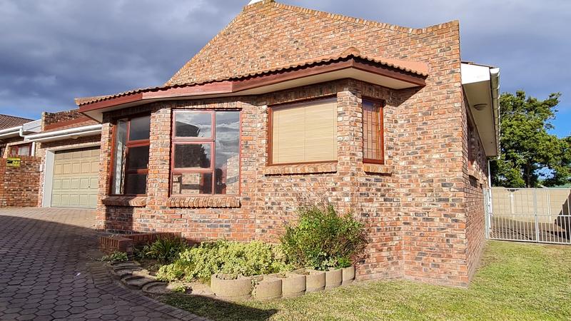 3 Bedroom Property for Sale in Dana Bay Western Cape